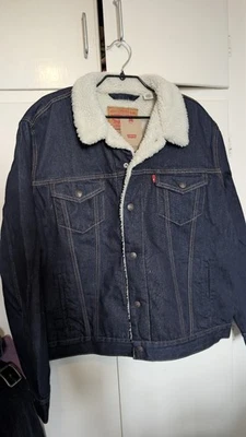 Levi's Strauss Men's Sherpa Lined Denim Jean Trucker Jacket LARGE 163650115 - Image 1 of 4