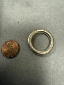 Vintage Gold Tone Metal Thick Band Round Closed Classic Retro Ring 6601 - Picture 1 of 3