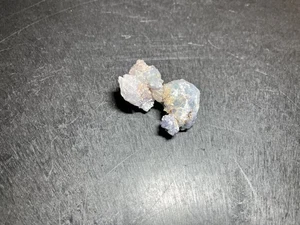 Fluorit nach Calcit, 36 Gramm, Heson Mine (Hesson), Buckskin Mountains, AZ - Bild 1 von 3