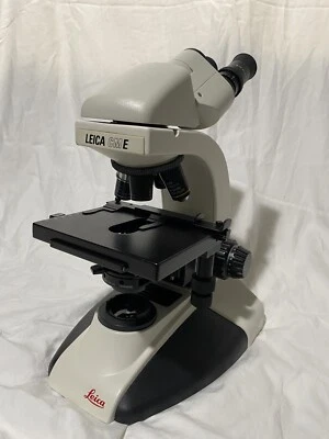 Microscopio LEICA CME 4x 10x 40x 100x E2 Achro/Plan, PIEZAS/REPARACIÓN Estuche de Transporte Foto 1 de 4