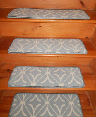 14 = Step 9'' x 27'' + 1 Runner 27'' x 60'' Stair Treads Wool Woven Carpet  . - Image 1 of 4