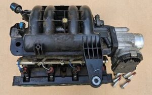 2012 - 2017 FIAT 500 1.4L INTAKE MANIFOLD/THROTTLE BODY/INJECTORS/WIRING/BOLTS - Bild 1 von 12