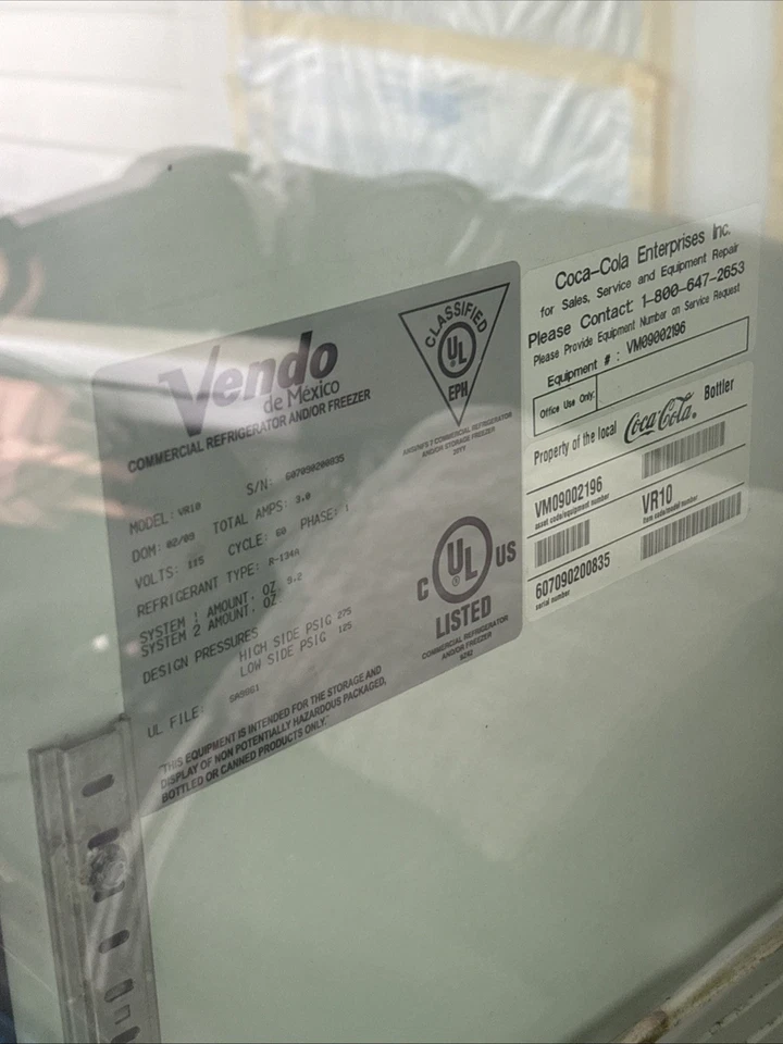 Refrigerador Coca-Cola funciona muy bien ligero por dentro funciona. Tiene todas las cajas Foto 1 de 4