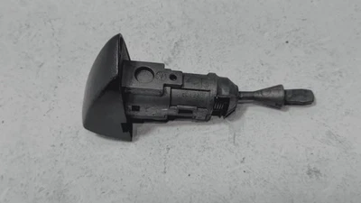 Volkswagen Atlas 2018-2025 cilindro de bloqueo de puerta del lado del conductor delantero con tapa OEM gris Foto 1 de 4