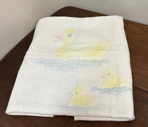 Vintage Baby Blanket Yellow Duck & Ducklings Made in Scotland for Bullock's - Picture 1 of 12