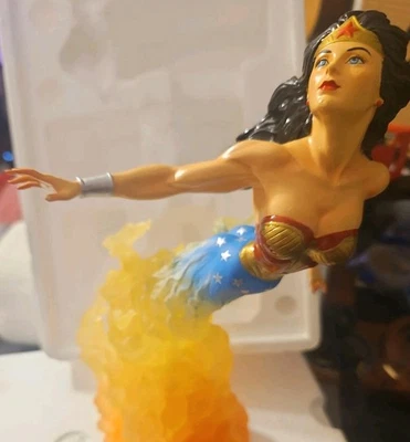 Estatua de la Mujer Maravilla DC Dynamics LE #0289/2500 CERTIFICADO DE AUTENTICIDAD incluido Foto 1 de 4