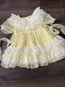 Vtg Marthas Miniatures Sz 4 We're Fussy Pageant dress Lace Ruffles Yellow Easter - Picture 1 of 10