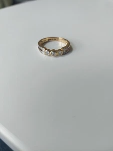 Vintage Diamond Trilogy 9ct Yellow Gold Ring Three Stone Size L .15 Ct - Picture 1 of 8