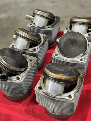 Juego de pistones Porsche 911 3.2 de fábrica 84-89 Foto 1 de 4