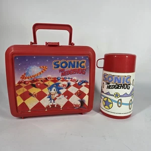 Boîte à lunch vintage Sonic The Hedgehog 1995 plastique rouge avec thermos Sega - Photo 1/20