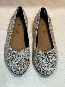 TOMS Jutti Neat Suede Cheetah Print Flats - Size 8 New - Picture 1 of 6