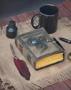 Hocus Pocus Libro de las Sombras Serpiente Hechizo Libro Utilería Regalos Halloween Decoración Celta - Imagen 1 de 6