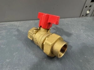 Jomar 3/4" 2 Piece Full Port Single Union End Ball Valve 600WOG w/Red Tee Handle - Picture 1 of 2