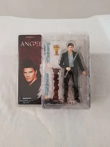Angel Destiny Battle-Damaged Diamond Select Figure Buffy The Vampire Slayer NM - Picture 1 of 8