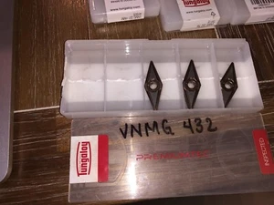 TUNGALOY CARBIDE INSERTS VNMG 160408 28 AH120 VNMG 332 QTY 3 - Picture 1 of 2