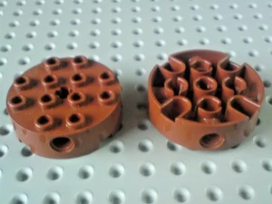 Lego Stein rund 4x4 mit Löchern [6222] braun rötlich x2 - Bild 1 von 3