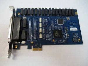 Carte d'interface numérique SEALEVEL 8004e Rev B PCI-e Express PN:8004E-ROHS - Photo 1/4