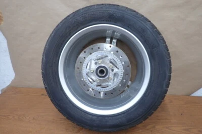 11 NEUMÁTICO RUEDA TRASERA CAN AM SPYDER RS RS RS 990 225/50R15 M/C76H 705500765 705501117 Foto 1 de 4