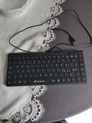 Mini tastiera pc usb - Immagine 1 di 4