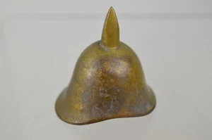 SELTENER ALTER FLASCHENÖFFNER - IN FORM EINER FEUERWEHR PICKELHAUBE AUS DEM I WK - Bild 1 von 6