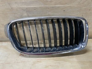 2013-2018 BMW 320I F30 FRONT RIGHT PASSENGER SIDE BUMPER GRILL GRILLE OEM - Picture 1 of 10