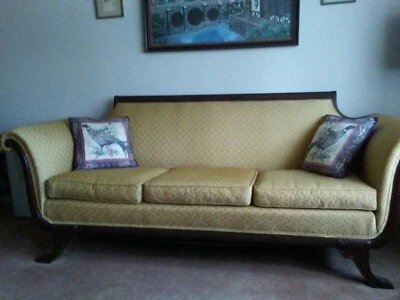 Sofá antiguo Duncan Phyfe pies de latón tallado caoba Foto 1 de 4