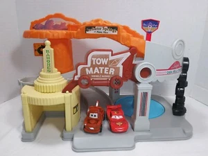 Mattel 2012 Disney Pixar Cars Radiator Springs A Happy Place Tow Mater Playset - Picture 1 of 12