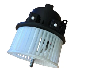 Genuine Land Rover Freelander/Range Rover RHD Heater Blower Motor Fan LR016630 - Picture 1 of 6