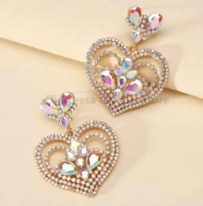 Hermosos Pendientes CORAZÓN San Valentín AMOR Blanco Estrás JOYAS Betsey Johnson - Imagen 1 de 8