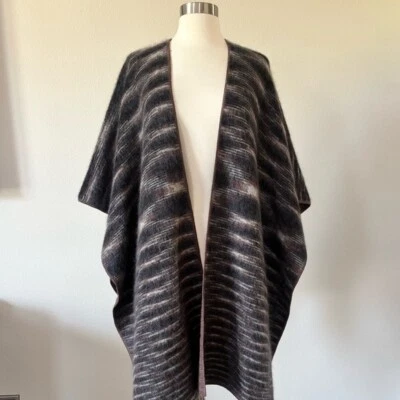 Mantón con capa Missoni reversible mezcla de lana Ruana OS Foto 1 de 4