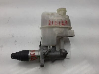 08 09 10 11 12 Cilindro maestro de freno CHEVROLET MALIBU 25952633  Foto 1 de 4