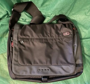 Tumi T-Tech Essential Black Slim Expandable Messenger Bag 5114D (BLACK/RED) - Picture 1 of 3