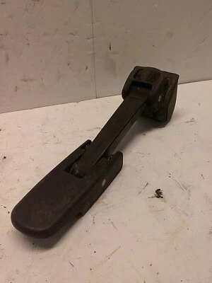 03-09 Hummer H2 Left/Right Front Hood Latch Handle Strap #010 C1-1 - Image 1 of 4