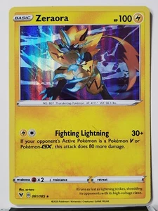 HOLO Zeraora 061/185 - Casi nuevo - Tarjeta de Pokémon de voltaje vívido rara - $2 envío plano - Imagen 1 de 4