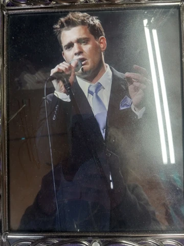 MICHAEL BUBLE [SIGNED PHOTO OBTAINED IN PERSON ] Cover