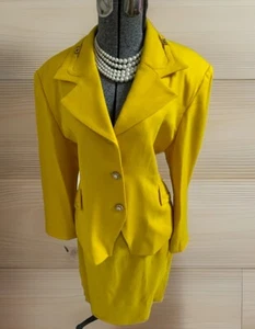 Lily & Taylor Skirt Suit Size 16 Fits Like 14 Two Piece Set Yellow Wool Pockets - Picture 1 of 24