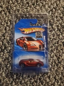 2010 Hot Wheels Bugatti Veyron Hot Auction Exclusive Walmart Red W/ Protector - Picture 1 of 7