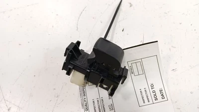 Interruptor ventana delantera derecha pasajero Toyota Prius 2012 2013 20 2012 2013 2014 20 Foto 1 de 4