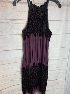 Max Studio Neckholder-Kleid lila mit schwarzem Filzmuster Größe M - Bild 1 von 9