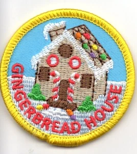 GINGERBREAD House Iron On Patch Holidays Candy Treats - Picture 1 of 1