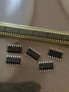 HCF4093BM1 TRIGGER QUAD 2 INGRESSI NAND SCHMIDT STMicro 5 PEZZI HU561 - Foto 1 di 1