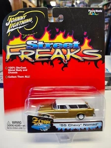 Johnny Lightning - Wh. Lightning Street Freaks Scorpion '55 Chevy Nomad in Gold - Picture 1 of 3