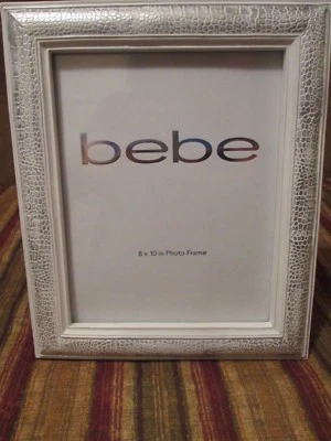 Marco de fotos de mesa BEBE 8" x 10" blanco y plateado motivo estampado animal regalo de boda Foto 1 de 4