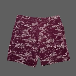 Neu mit Etikett Under Armour bedruckte Golfshorts weinrot pink Herrengröße 34 " - Bild 1 von 4