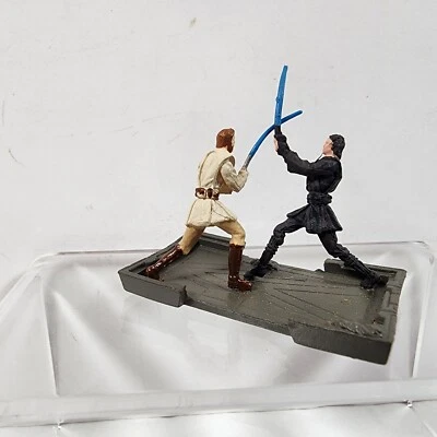 Star Wars MICRO Figure Battle Scene Obi Wan Kenobi Anakin Skywalker Lightsaber - Image 1 of 4