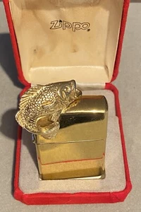 VINTAGE ULTRA RARE ZIPPO 3D LIGHTER GOLD Fish SCULPTURE ANIMALS SERIES W/Box - Picture 1 of 5