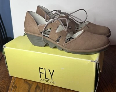 FLY London PHIS843FLY Sand Lace-Up Shoes NIB 40 9 9.5 NEW Cupido BOX 1 - Image 1 of 4