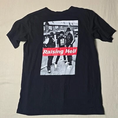 Camiseta para hombre RUN DMC "Raising Hell" con gráfico de hip-hop - talla L (defecto lateral izquierdo) Foto 1 de 4
