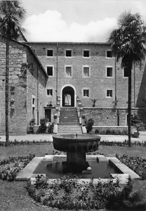 26-6B) CARTOLINA ABBAZIA CISTERCENSE CASAMARI INGRESSO CHIOSTRO FROSINONE - Bild 1 von 2