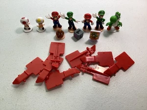 2020 Nintendo Blow Up Shaky Tower Figures Marion Luigi Yoshi Goomba Cake Toppers - Picture 1 of 3